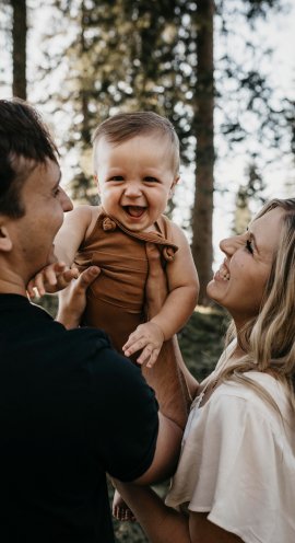 Familia Feliz